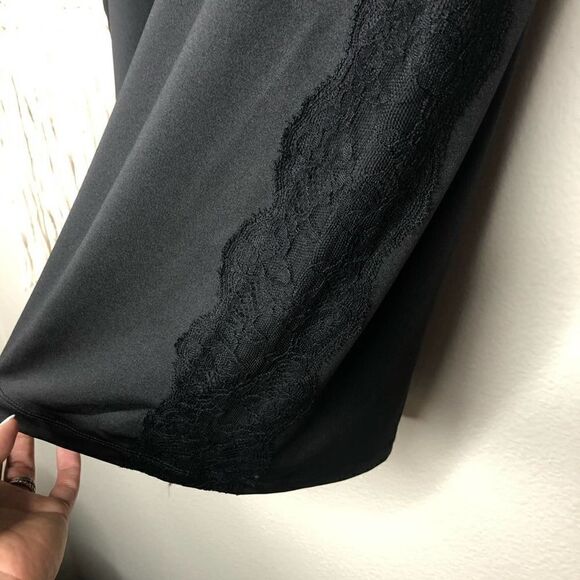 Design History Black Lace Trim Top - Picture 3 of 7